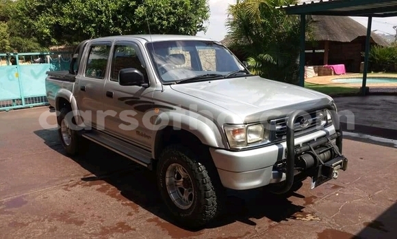 Acheter Occasion Voiture Toyota Hilux Gris à Mafeteng, Mafeteng Acheter Occasion Voiture Toyota Hilux Gris à Mafeteng, Mafeteng