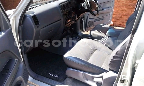 Acheter Occasion Voiture Toyota Hilux Gris à Mafeteng, Mafeteng Acheter Occasion Voiture Toyota Hilux Gris à Mafeteng, Mafeteng