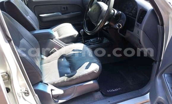 Acheter Occasion Voiture Toyota Hilux Gris à Mafeteng, Mafeteng Acheter Occasion Voiture Toyota Hilux Gris à Mafeteng, Mafeteng