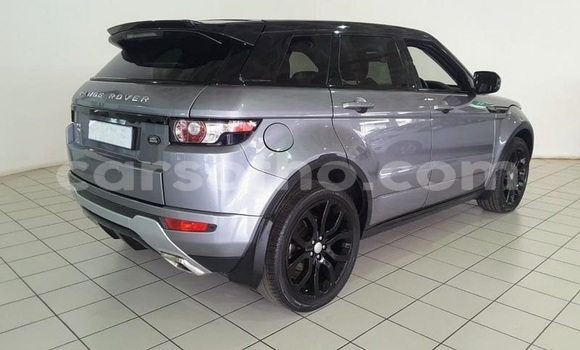Sayi Na hannu Land Rover Range Rover Evoque Silver Mota in Maseru a Maseru Sayi Na hannu Land Rover Range Rover Evoque Silver Mota in Maseru a Maseru