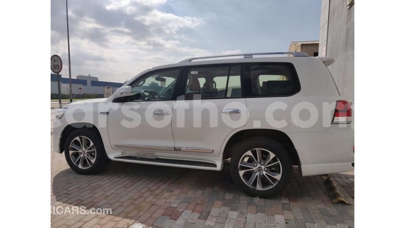 Big with watermark toyota land cruiser maseru import dubai 15576