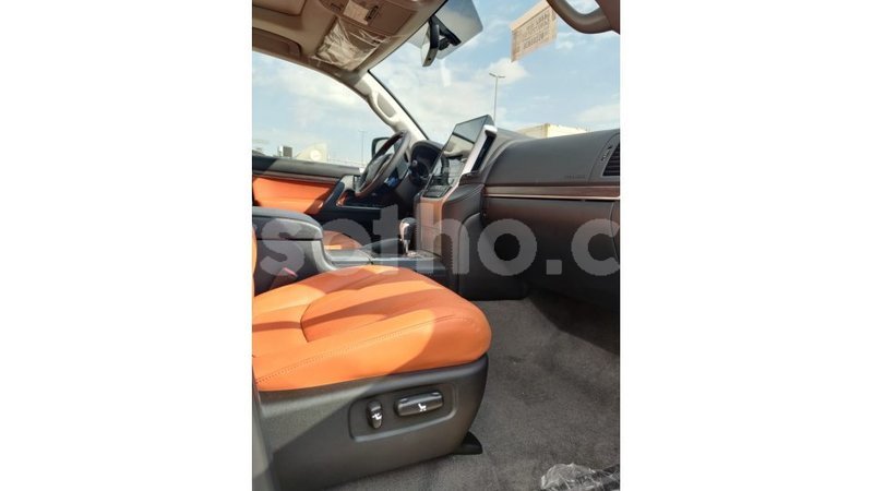 Big with watermark toyota land cruiser maseru import dubai 15576