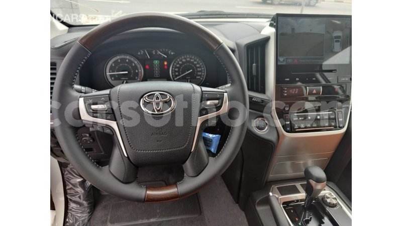 Big with watermark toyota land cruiser maseru import dubai 15576