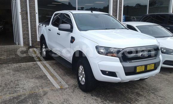 Sayi Na hannu Ford Ranger White Mota in Maseru a Maseru Sayi Na hannu Ford Ranger White Mota in Maseru a Maseru