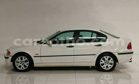 Acheter Occasion Voiture BMW 315 Blanc à Mafeteng, Mafeteng Acheter Occasion Voiture BMW 315 Blanc à Mafeteng, Mafeteng
