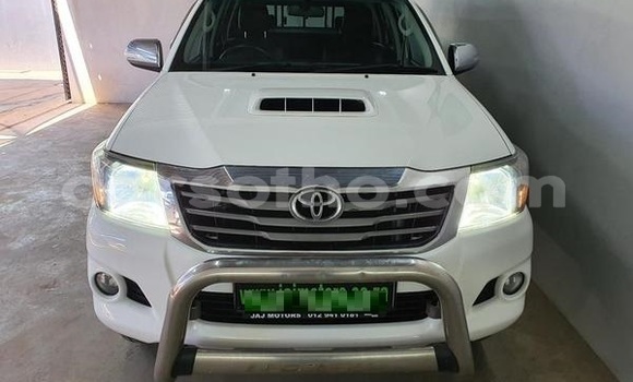 اشتري مستعمل Toyota Hilux White سيارة في Maputsoe في Leribe اشتري مستعمل Toyota Hilux White سيارة في Maputsoe في Leribe