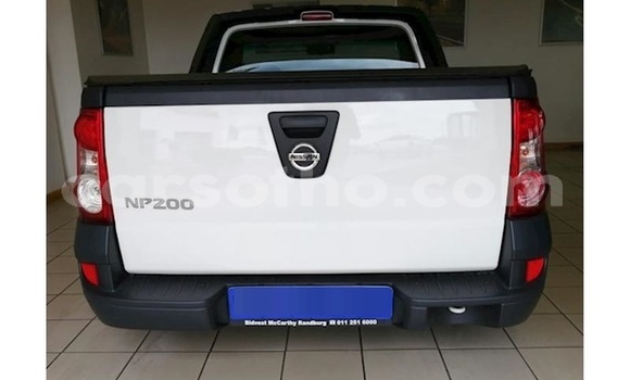 Acheter Occasion Voiture Nissan NP 300 Blanc à Roma, Maseru Acheter Occasion Voiture Nissan NP 300 Blanc à Roma, Maseru