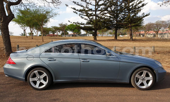 Acheter Occasion Voiture Mercedes-Benz C–Class Bleu à Maseru, Maseru Acheter Occasion Voiture Mercedes-Benz C–Class Bleu à Maseru, Maseru