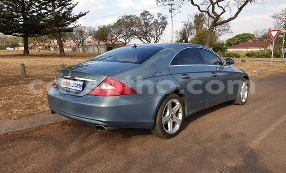 Acheter Occasion Voiture Mercedes-Benz C–Class Bleu à Maseru, Maseru Acheter Occasion Voiture Mercedes-Benz C–Class Bleu à Maseru, Maseru