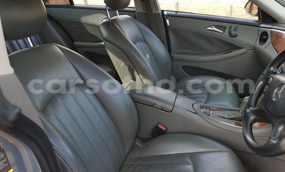 Acheter Occasion Voiture Mercedes-Benz C–Class Bleu à Maseru, Maseru Acheter Occasion Voiture Mercedes-Benz C–Class Bleu à Maseru, Maseru