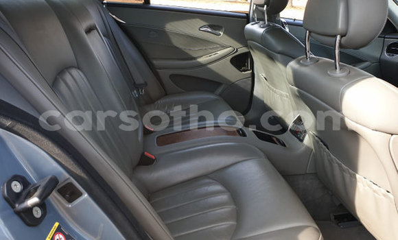 Acheter Occasion Voiture Mercedes-Benz C–Class Bleu à Maseru, Maseru Acheter Occasion Voiture Mercedes-Benz C–Class Bleu à Maseru, Maseru