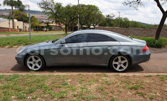 Acheter Occasion Voiture Mercedes-Benz C–Class Bleu à Maseru, Maseru Acheter Occasion Voiture Mercedes-Benz C–Class Bleu à Maseru, Maseru