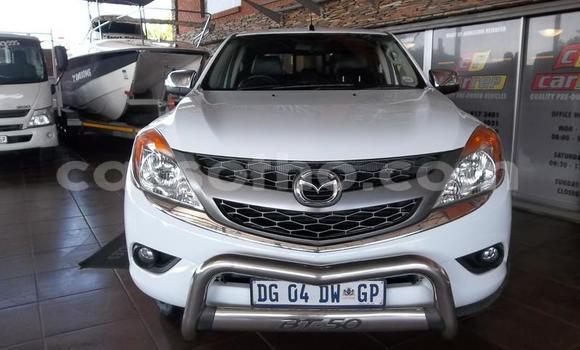 Acheter Occasion Voiture Mazda BT-50 Blanc à Maputsoa, Leribe Acheter Occasion Voiture Mazda BT-50 Blanc à Maputsoa, Leribe