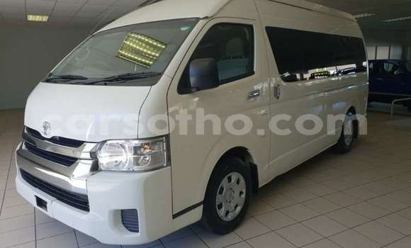 Buy Used Toyota Hiace White Car in Maseru in Maseru Buy Used Toyota Hiace White Car in Maseru in Maseru