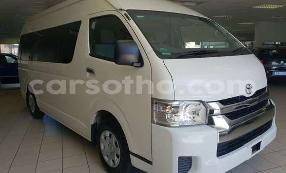 Buy Used Toyota Hiace White Car in Maseru in Maseru Buy Used Toyota Hiace White Car in Maseru in Maseru