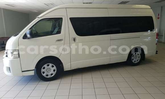 Buy Used Toyota Hiace White Car in Maseru in Maseru Buy Used Toyota Hiace White Car in Maseru in Maseru