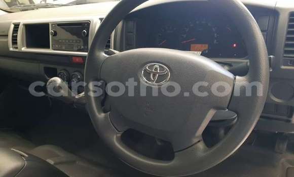 Buy Used Toyota Hiace White Car in Maseru in Maseru Buy Used Toyota Hiace White Car in Maseru in Maseru