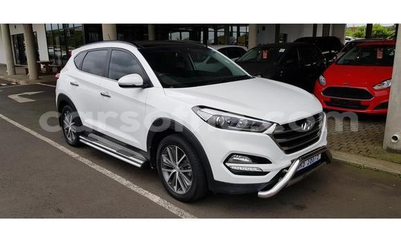 Acheter Occasion Voiture Hyundai Tucson Blanc à Maputsoa, Leribe Acheter Occasion Voiture Hyundai Tucson Blanc à Maputsoa, Leribe