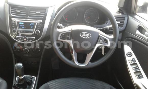 Sayi Na hannu Hyundai Accent Red Mota in Maputsoa a Leribe Sayi Na hannu Hyundai Accent Red Mota in Maputsoa a Leribe