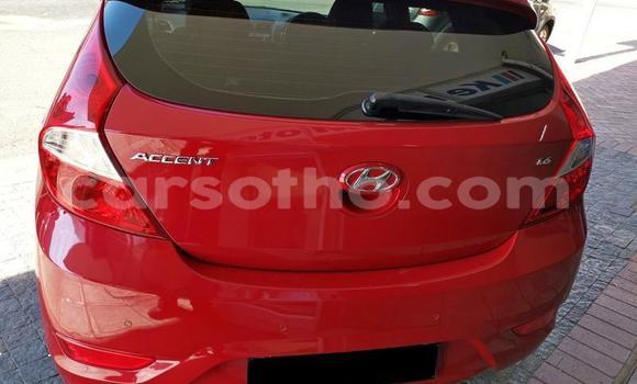 Acheter Occasion Voiture Hyundai Accent Rouge à Maputsoa, Leribe Acheter Occasion Voiture Hyundai Accent Rouge à Maputsoa, Leribe