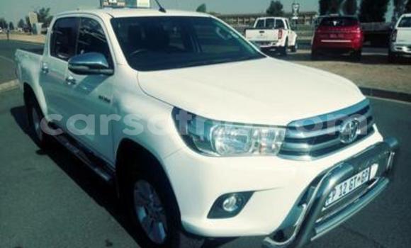 Acheter Occasion Voiture Toyota Hilux Blanc à Mafeteng, Mafeteng Acheter Occasion Voiture Toyota Hilux Blanc à Mafeteng, Mafeteng