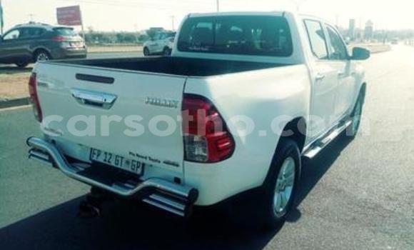 Acheter Occasion Voiture Toyota Hilux Blanc à Mafeteng, Mafeteng Acheter Occasion Voiture Toyota Hilux Blanc à Mafeteng, Mafeteng