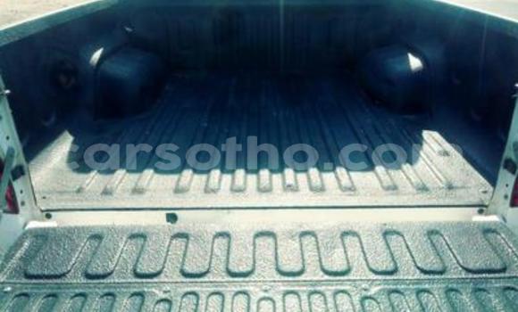 Acheter Occasion Voiture Toyota Hilux Blanc à Mafeteng, Mafeteng Acheter Occasion Voiture Toyota Hilux Blanc à Mafeteng, Mafeteng