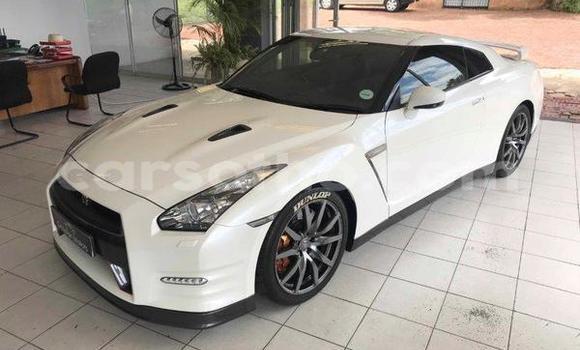 اشتري مستعمل Nissan GT-R White سيارة في Maseru في Maseru اشتري مستعمل Nissan GT-R White سيارة في Maseru في Maseru