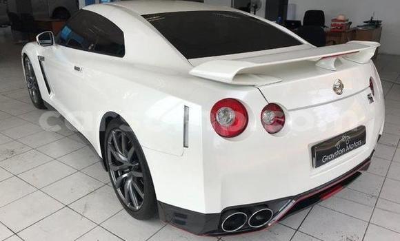 اشتري مستعمل Nissan GT-R White سيارة في Maseru في Maseru اشتري مستعمل Nissan GT-R White سيارة في Maseru في Maseru