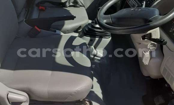 اشتري مستعمل Toyota Dyna White شاحنة في Maseru في Maseru اشتري مستعمل Toyota Dyna White شاحنة في Maseru في Maseru