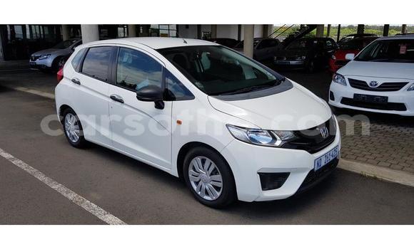 Sayi Na hannu Honda Jazz White Mota in Maseru a Maseru Sayi Na hannu Honda Jazz White Mota in Maseru a Maseru