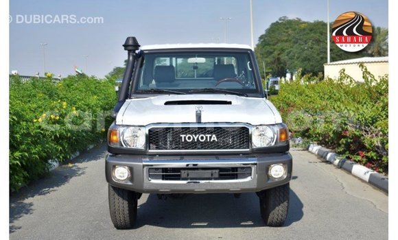 Buy Import Toyota Land Cruiser Other Car in Import - Dubai in Maseru Buy Import Toyota Land Cruiser Other Car in Import - Dubai in Maseru