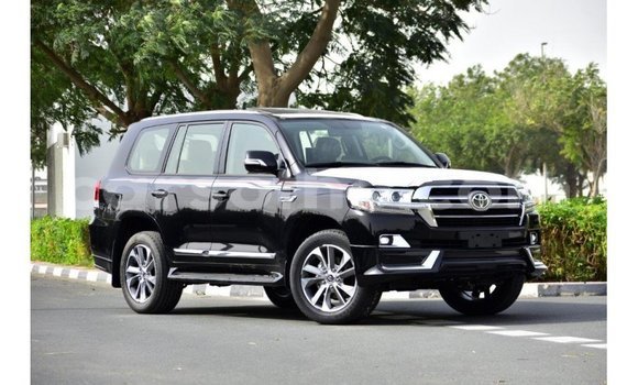 Buy Import Toyota Land Cruiser Black Car in Import - Dubai in Maseru Buy Import Toyota Land Cruiser Black Car in Import - Dubai in Maseru