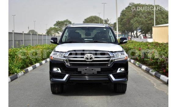 Buy Import Toyota Land Cruiser Black Car in Import - Dubai in Maseru Buy Import Toyota Land Cruiser Black Car in Import - Dubai in Maseru