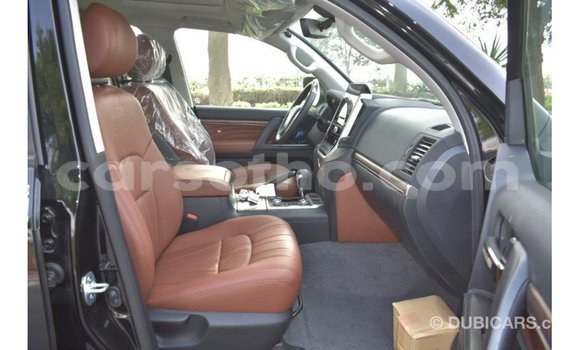 Buy Import Toyota Land Cruiser Black Car in Import - Dubai in Maseru Buy Import Toyota Land Cruiser Black Car in Import - Dubai in Maseru