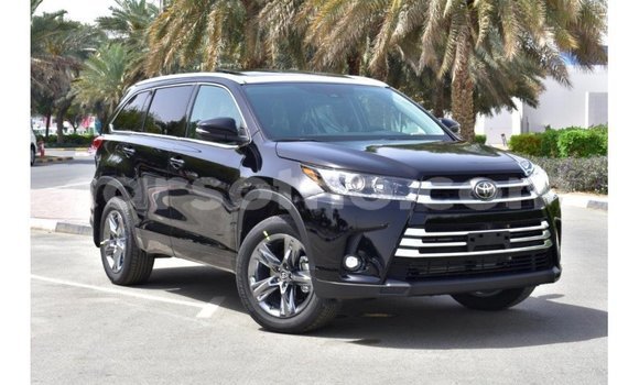 Sayi Imported Toyota Highlander Black Mota in Import - Dubai a Maseru Sayi Imported Toyota Highlander Black Mota in Import - Dubai a Maseru