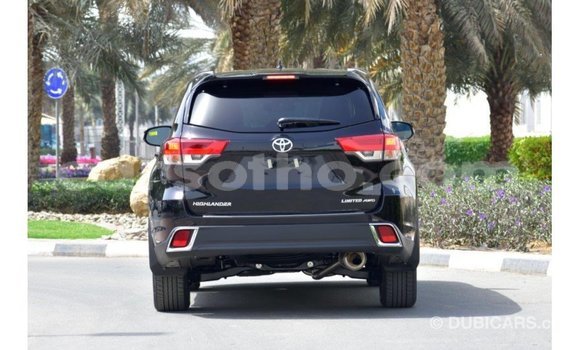 Sayi Imported Toyota Highlander Black Mota in Import - Dubai a Maseru Sayi Imported Toyota Highlander Black Mota in Import - Dubai a Maseru