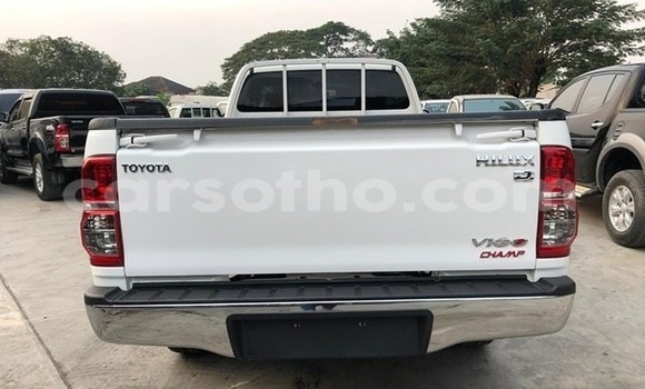 Buy Used Toyota Hilux White Car in Maputsoe in Leribe Buy Used Toyota Hilux White Car in Maputsoe in Leribe