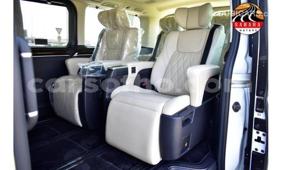 Buy Import Toyota Granvia White Car in Import - Dubai in Maseru Buy Import Toyota Granvia White Car in Import - Dubai in Maseru