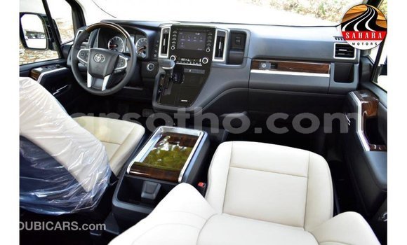 Buy Import Toyota Granvia White Car in Import - Dubai in Maseru Buy Import Toyota Granvia White Car in Import - Dubai in Maseru