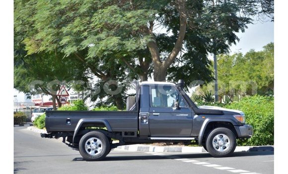 Sayi Imported Toyota Land Cruiser Other Mota in Import - Dubai a Maseru Sayi Imported Toyota Land Cruiser Other Mota in Import - Dubai a Maseru