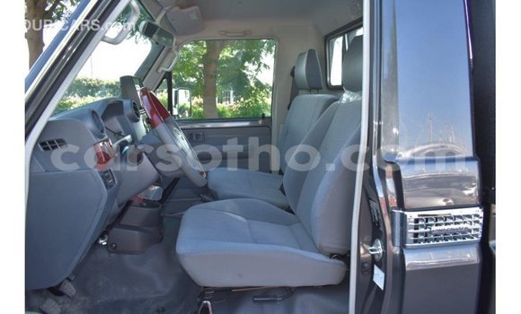 Sayi Imported Toyota Land Cruiser Other Mota in Import - Dubai a Maseru Sayi Imported Toyota Land Cruiser Other Mota in Import - Dubai a Maseru