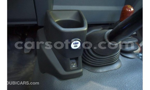 Sayi Imported Toyota Land Cruiser Other Mota in Import - Dubai a Maseru Sayi Imported Toyota Land Cruiser Other Mota in Import - Dubai a Maseru