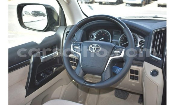 Buy Import Toyota Land Cruiser Black Car in Import - Dubai in Maseru Buy Import Toyota Land Cruiser Black Car in Import - Dubai in Maseru