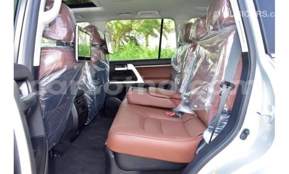 Buy Import Toyota Land Cruiser Other Car in Import - Dubai in Maseru Buy Import Toyota Land Cruiser Other Car in Import - Dubai in Maseru