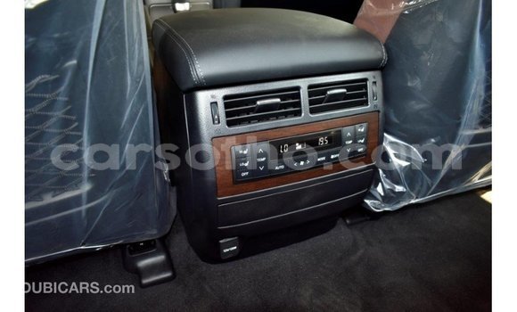 Buy Import Toyota Land Cruiser Other Car in Import - Dubai in Maseru Buy Import Toyota Land Cruiser Other Car in Import - Dubai in Maseru