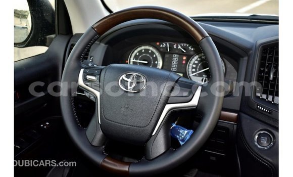 Buy Import Toyota Land Cruiser Black Car in Import - Dubai in Maseru Buy Import Toyota Land Cruiser Black Car in Import - Dubai in Maseru