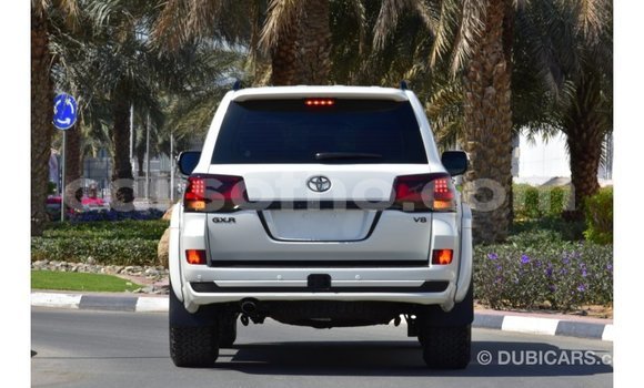 Buy Import Toyota Land Cruiser White Car in Import - Dubai in Maseru Buy Import Toyota Land Cruiser White Car in Import - Dubai in Maseru