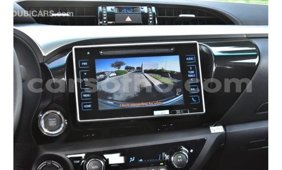 Buy Import Toyota Hilux White Car in Import - Dubai in Maseru Buy Import Toyota Hilux White Car in Import - Dubai in Maseru