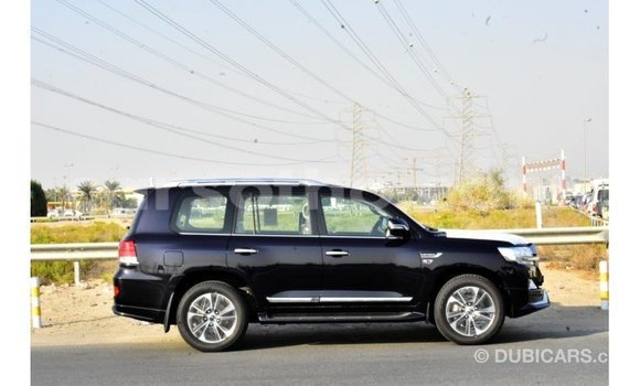 Buy Import Toyota Land Cruiser Black Car in Import - Dubai in Maseru Buy Import Toyota Land Cruiser Black Car in Import - Dubai in Maseru